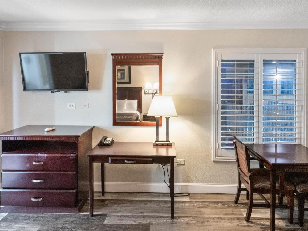 Room image 2