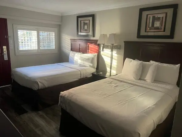 Dream Inn 10